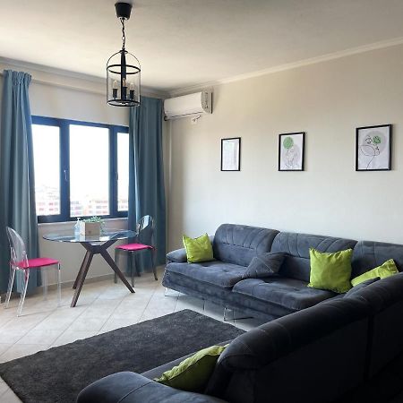 Nostalgic Sea View Apartments Durrës 外观 照片