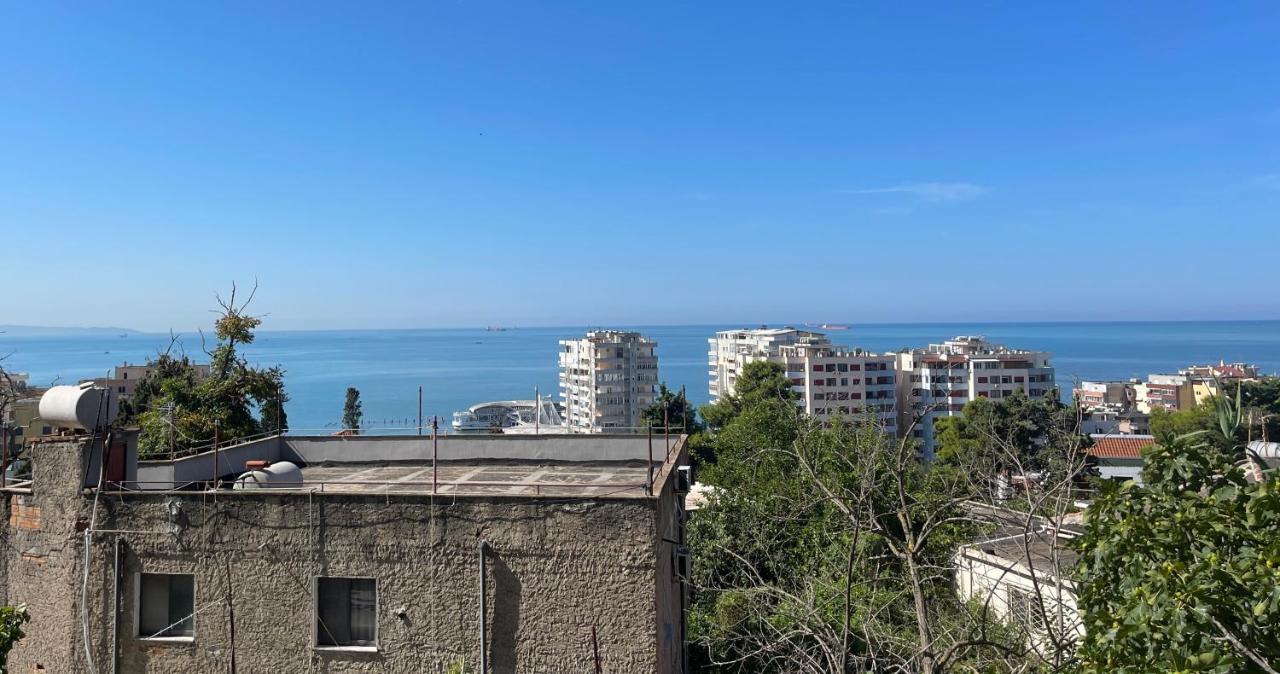 Nostalgic Sea View Apartments Durrës 外观 照片