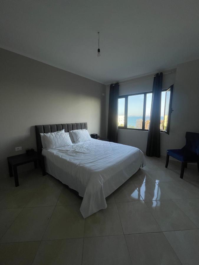 Nostalgic Sea View Apartments Durrës 外观 照片